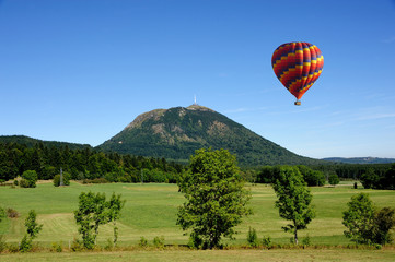 Naklejka premium Montgolfière