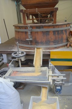 Traditional machine to prepair cornmeal for Polenta