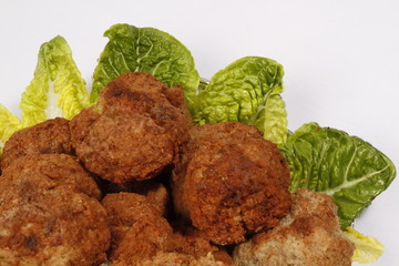 Partyplatte mit Frikadellen