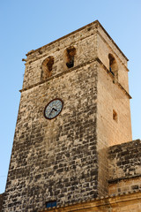 Fototapeta na wymiar Kościół dzwonnica