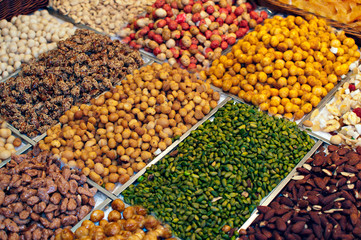 Group nuts