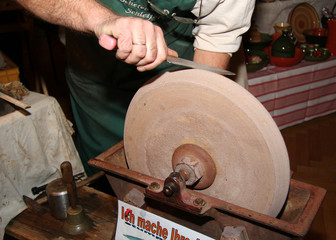 Messerschleifer