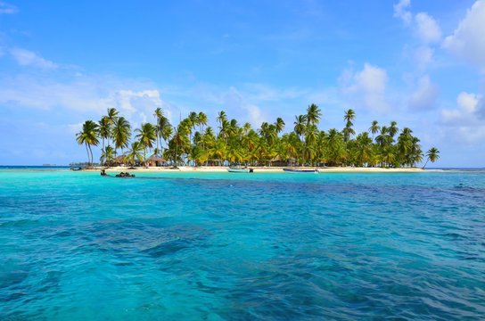 Paradies - Strand auf kleiner Insel