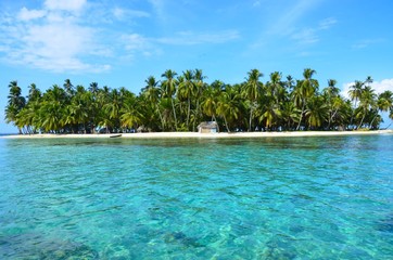 Paradies - Strand auf kleiner Insel
