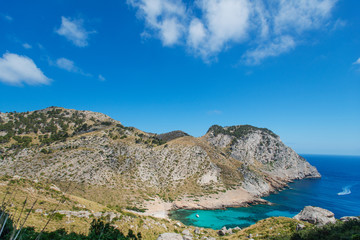 Fototapeta na wymiar Góry w pobliżu Cape Formentor na Majorce Hiszpania