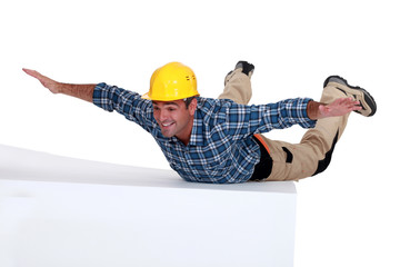 Builder free-falling