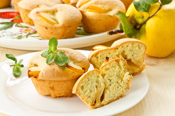 Muffins with quince