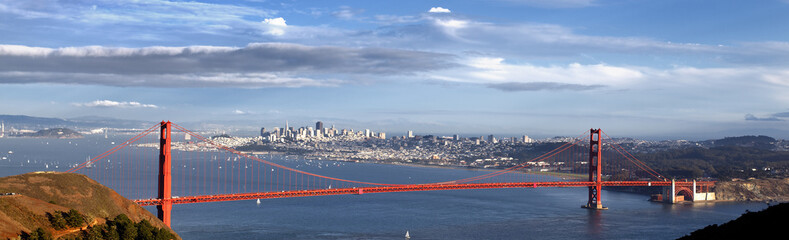 panoramic view of Golden Gate Bridge - obrazy, fototapety, plakaty