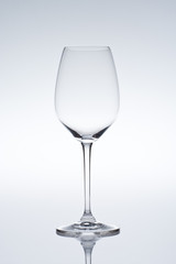 Vine glass suited for Riesling,Sangiovese,Sauvignon Blanc vines