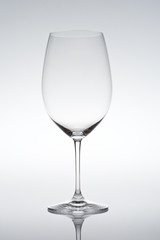 Vine glass specifically suited for Bordeaux, Cabernet Sauvignon