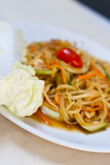 vegetarian thai food : vegetarian papaya salad (somtum)