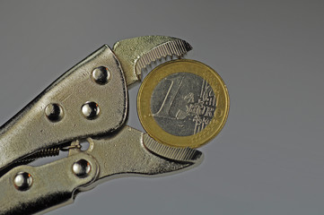 Euro in der Klemme