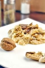 Rice with mushrooms and nuts