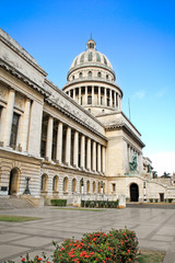 Obraz premium Capitolio building in old Havana