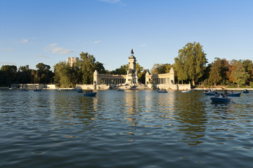 Naklejka premium Madrid. Parque del retiro.