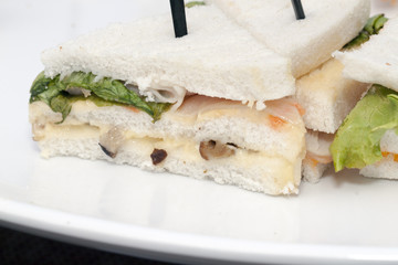 sandwich with mushrooms