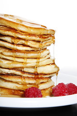 Pancakes mit Himbeeren