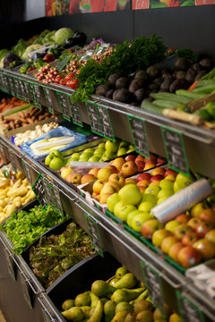 fruits et légumes au supermarché