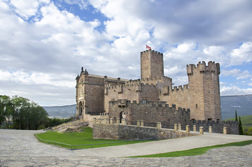 Fototapeta na wymiar Javier i Navarra Castle