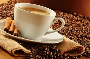 Foto auf Acrylglas Cafe Komposition mit weißer Tasse Kaffee