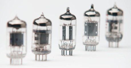 Vacuum tube set ecc83