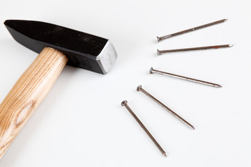 Hammer und Nagel