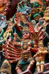 Fototapeta premium Sculptures on Hindu in Menakshi Temple, Madurai, India