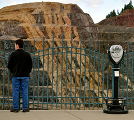 Viewing the Homestake Mine-1