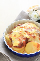 potato and mince gratin
