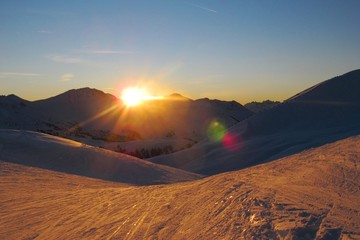 Fototapeta na wymiar Zachód słońca nad Alpami