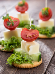 Cracker with Cheese and Vegetables