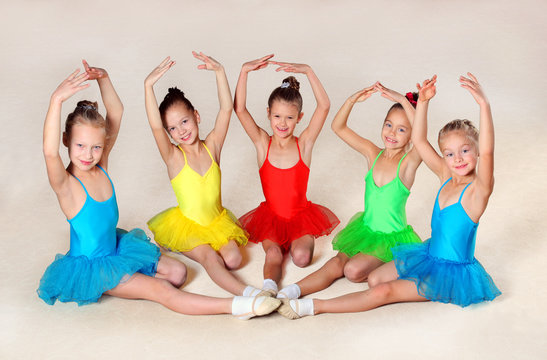 Group of little ballet dancers