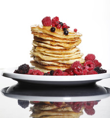 Pancakes mit Beeren