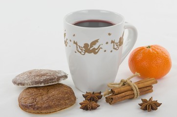 Glühwein, Lebkuchen, Gewürze