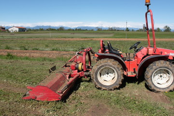 trattore agricolo