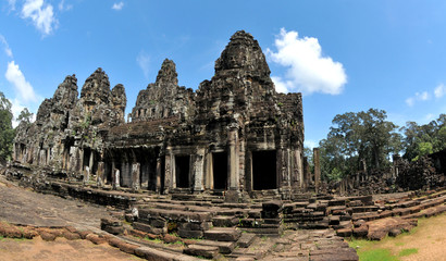 Fototapeta na wymiar Bayon Temple w Angkor, Kambodża