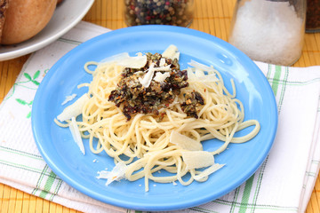 Nudeln mit Pesto