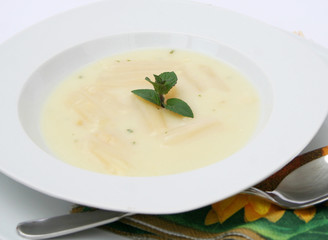 spargelsuppe