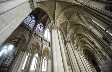 Fototapeta na wymiar Katedra w Reims - Wnętrze