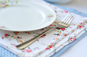 Floral table setting