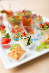 Canap&eacute;s