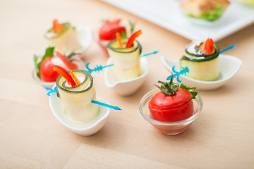 Canap&eacute;s