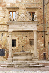 Ancient well in Montepulciano - Italy