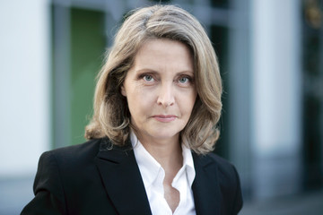 Portrait einer älteren Businessfrau