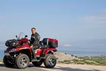 Obraz premium Mit dem ATV am Meer