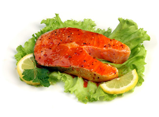 raw salmon and spices on salad