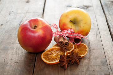 Apfel, Zimt und Anis