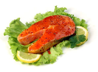 raw salmon and spices on salad