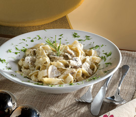 mantar soslu makarna