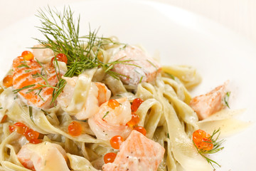 pasta with salmon and caviar